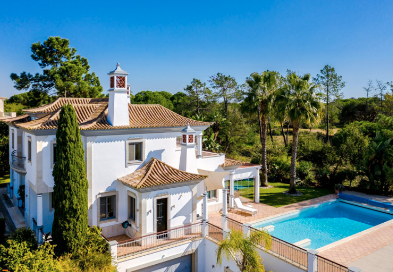 Luxury villa rental Algarve